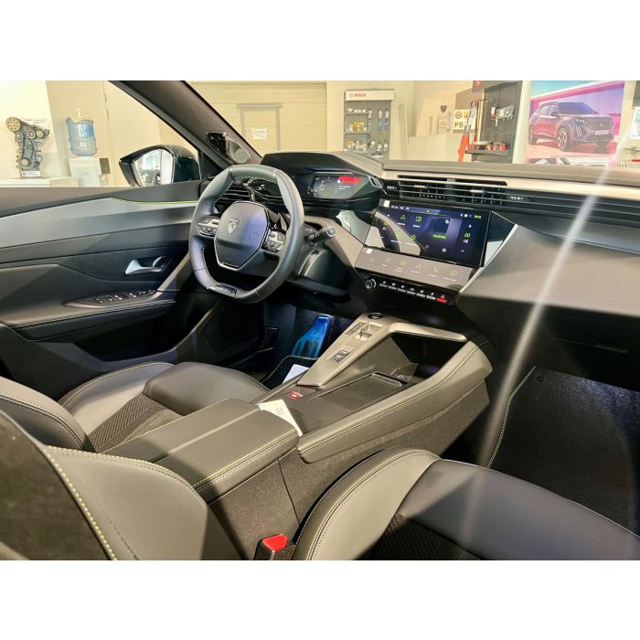 Новий Peugeot 408 GT